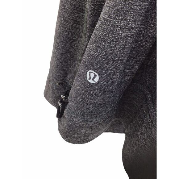 Lululemon Tank Top Attached Sports Bra Gray Black Women’s Size 6 - Picture 7 of 10